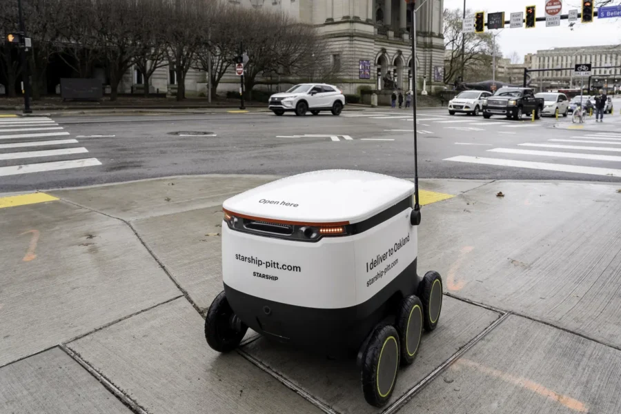 Speedy Bot Delivery Robot